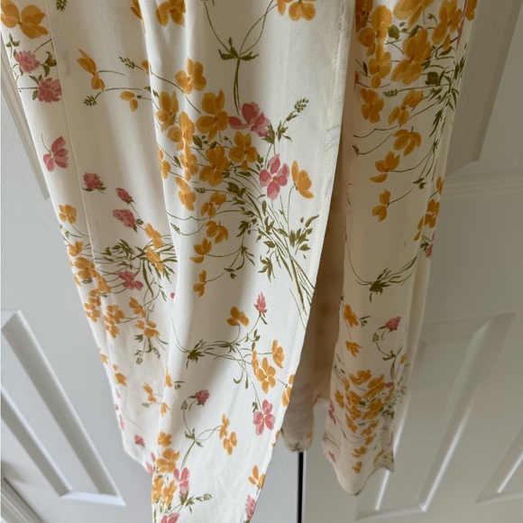 Reformation Juliette Floral Dress size 8 - Picture 4 of 6
